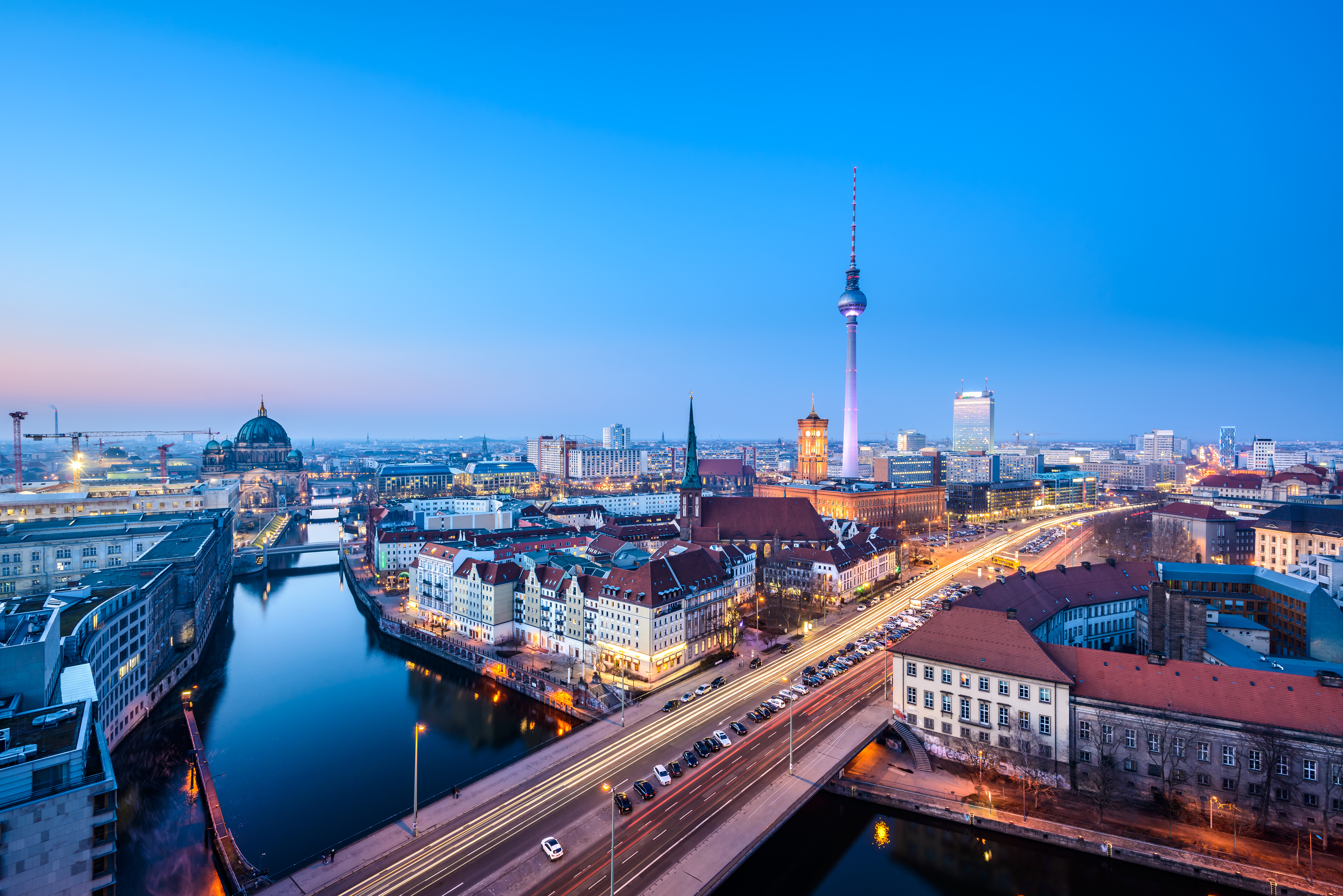Berline skyline at night